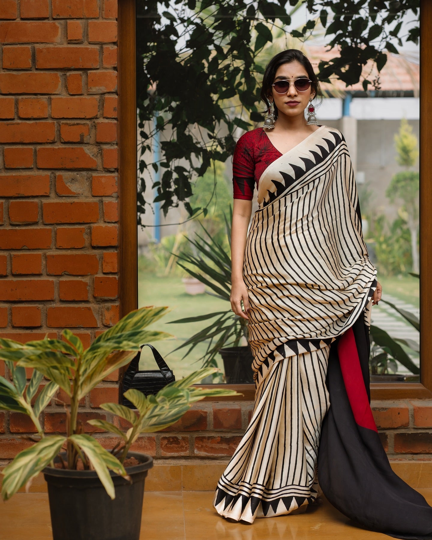 Elegant Beige Satin Saree with Black Line  And Red  Bindi Design & Black Pallu