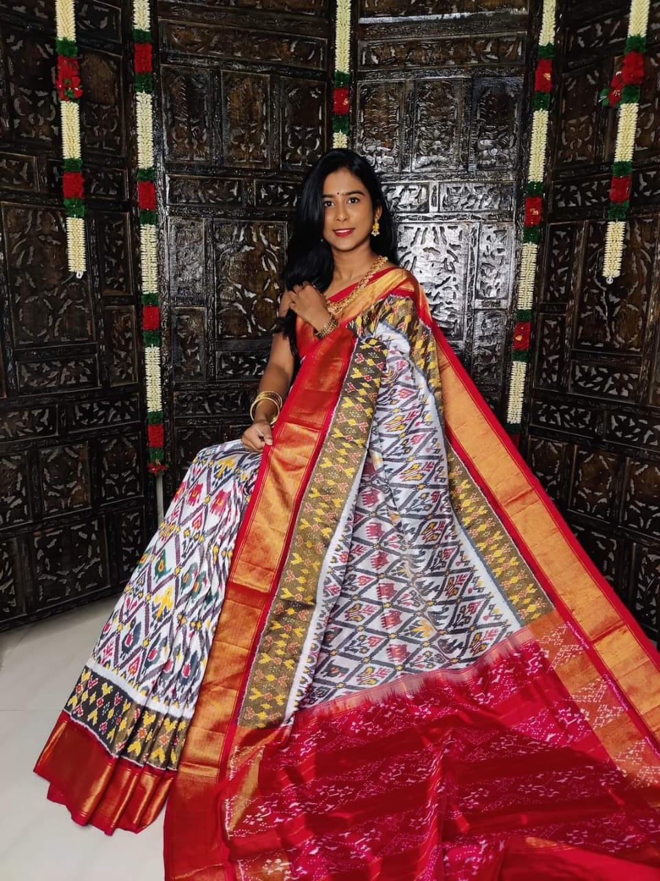 Designer Ikkat Silk Saree | Authentic Pochampally Pattu